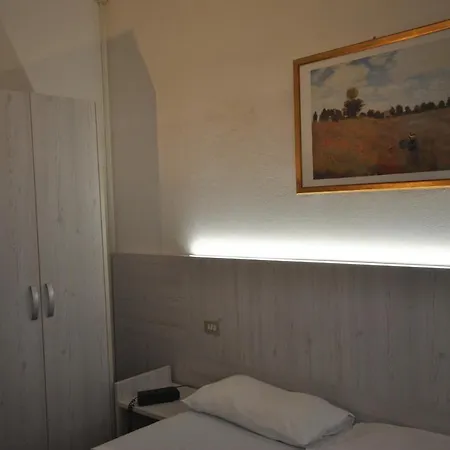 Hotel Pacific 3*