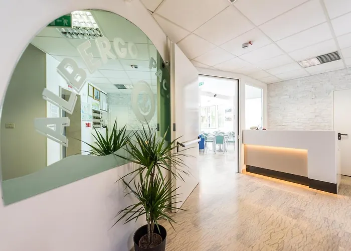 Pacific Ξενοδοχείο 3*